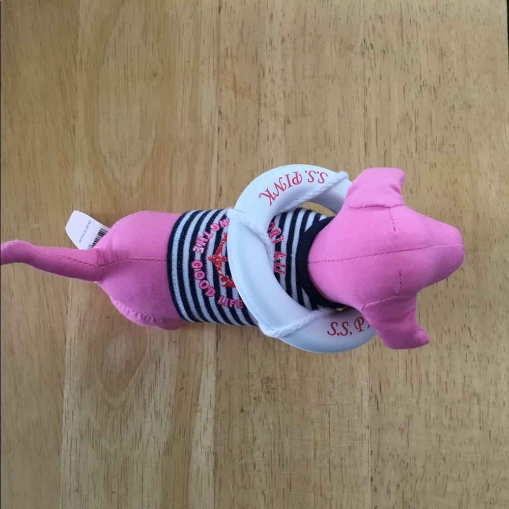 Victoria Secret S.S. Pink Dog.